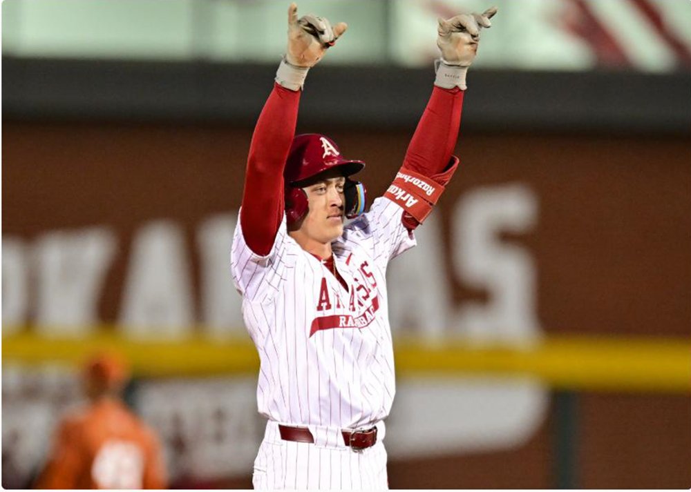 Hogs down Horns