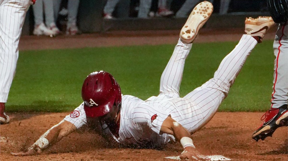 Razorbacks topped in Game Two against Bulldogs 2 Razorbacks topped in Game Two against Bulldogs