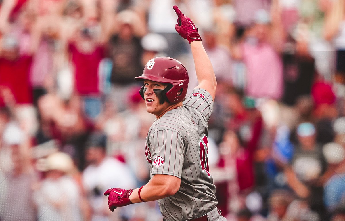 Sooners Top Tar Heels in Game 1 of CWS Finals